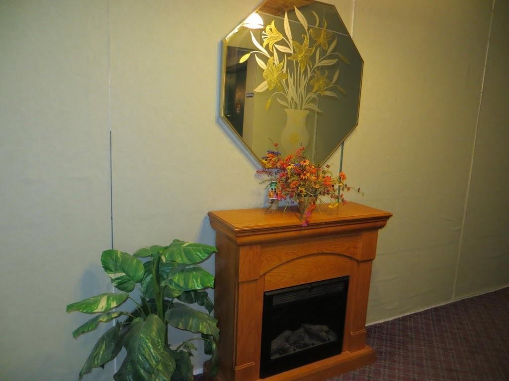 The Bluffs Inn & Suites Decorah Zewnętrze zdjęcie