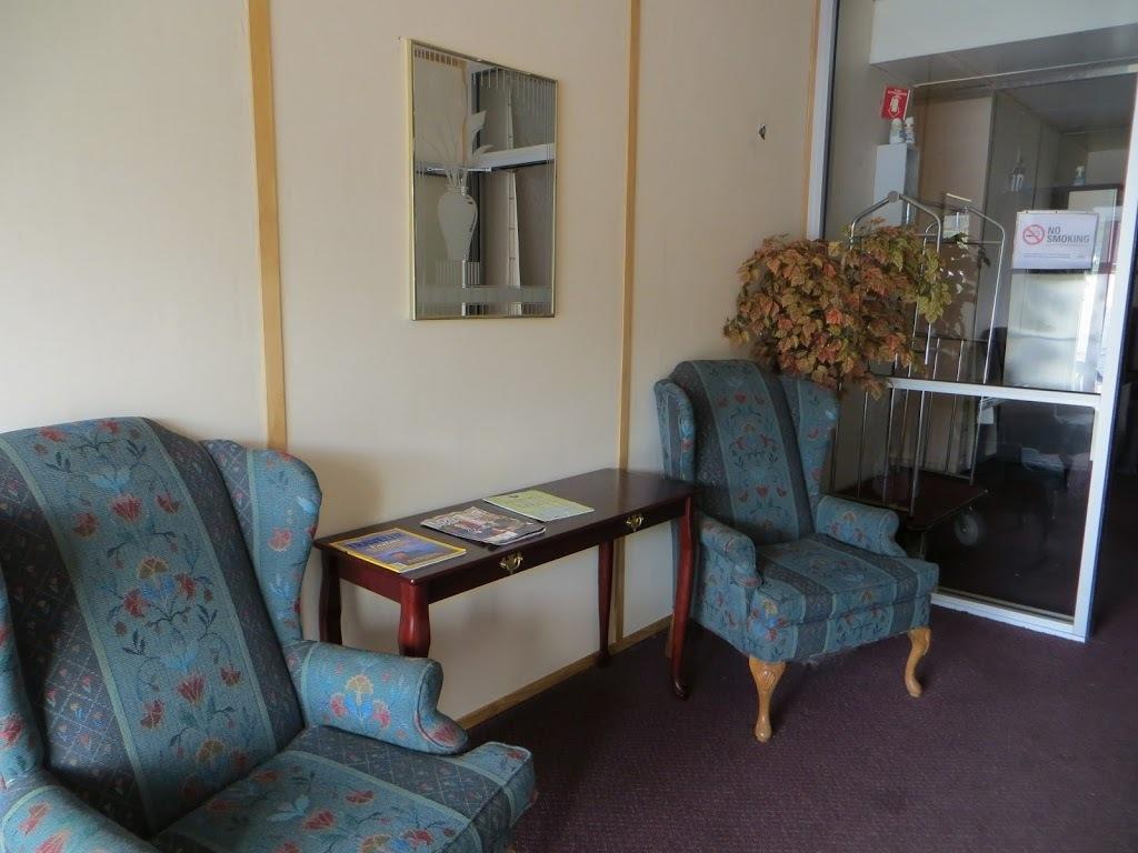 The Bluffs Inn & Suites Decorah Zewnętrze zdjęcie